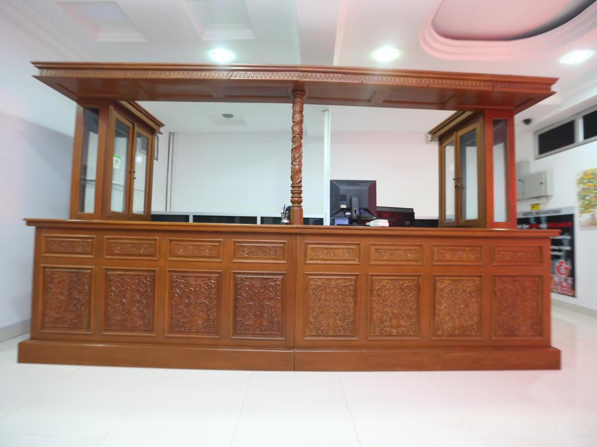 Super Oyo 89435 Nusantara Group Hotel Jertih Exterior foto